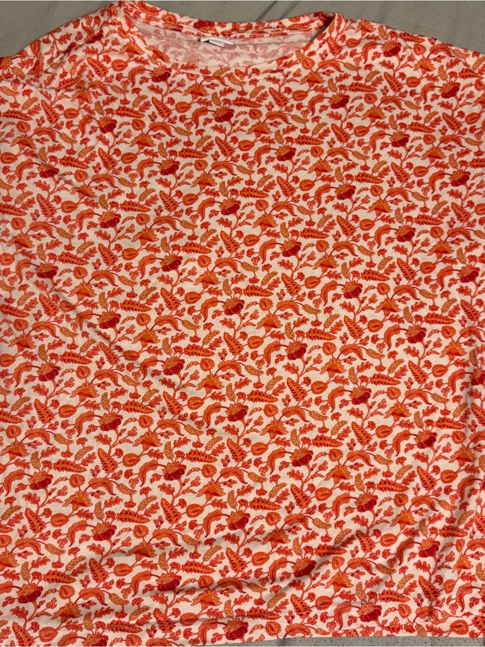 LuLaRoe Coral and Cream Floral Top